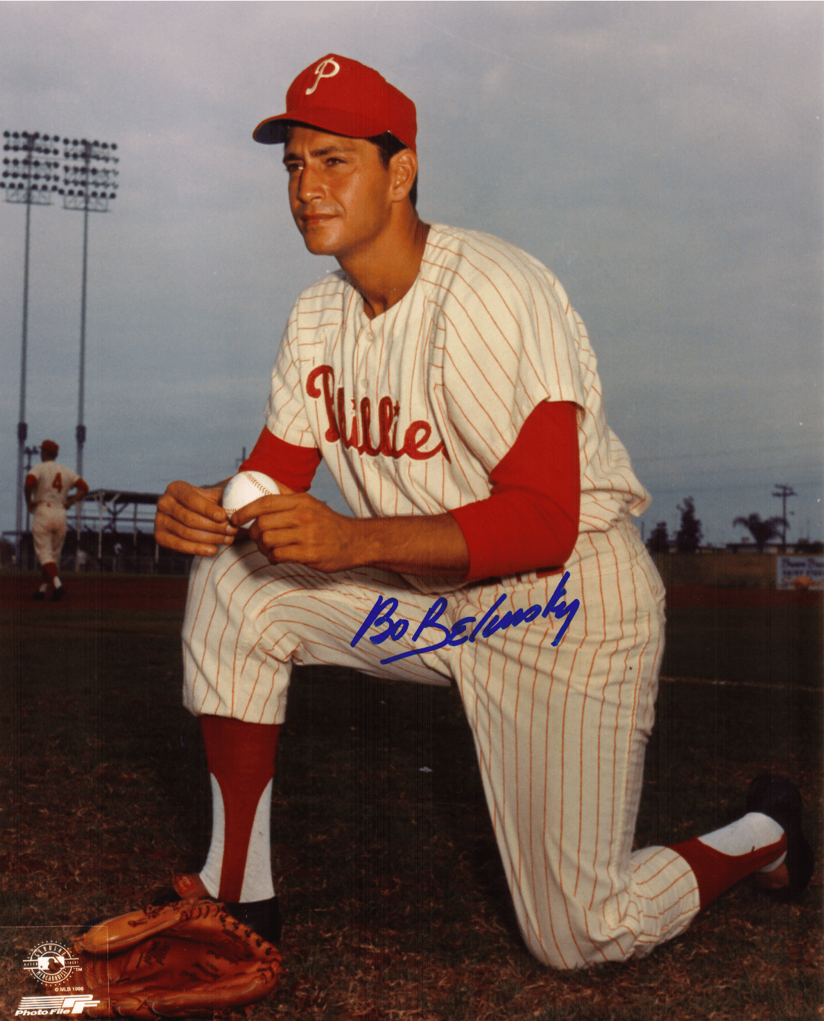 AUTOGRAPHED BO BELINSKY 8X10 Philadelphia  Phillies Photo