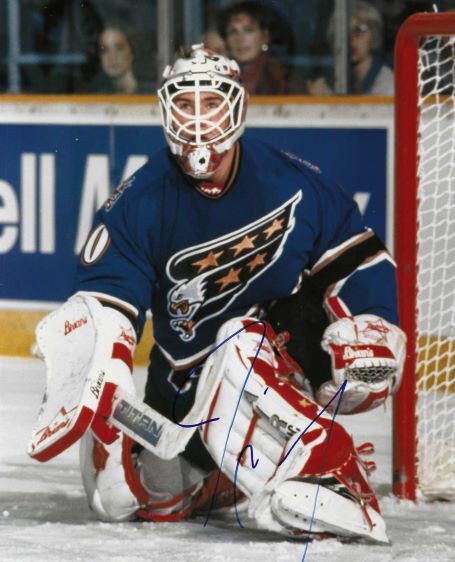 Autographed JIM CAREY 8X10 Washington Capitals Photo