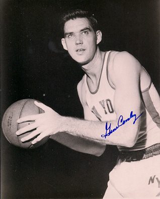 Autographed GENE CONLEY New York Knicks Photo