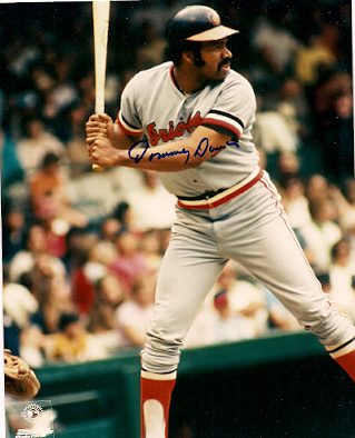 AUTOGRAPHED  photo TOMMY DAVIS Baltimore Orioles