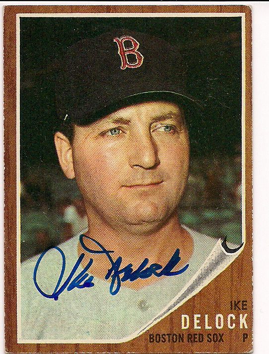 Autographed IKE DELOCK 1962 Topps Card