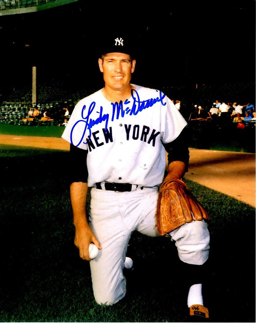 AUTOGRAPHED  photo LINDY MCDANIEL New York Yankees