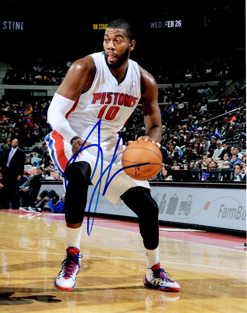 Autographed  GREG MONROE 8X10 Detroit Pistons Photo