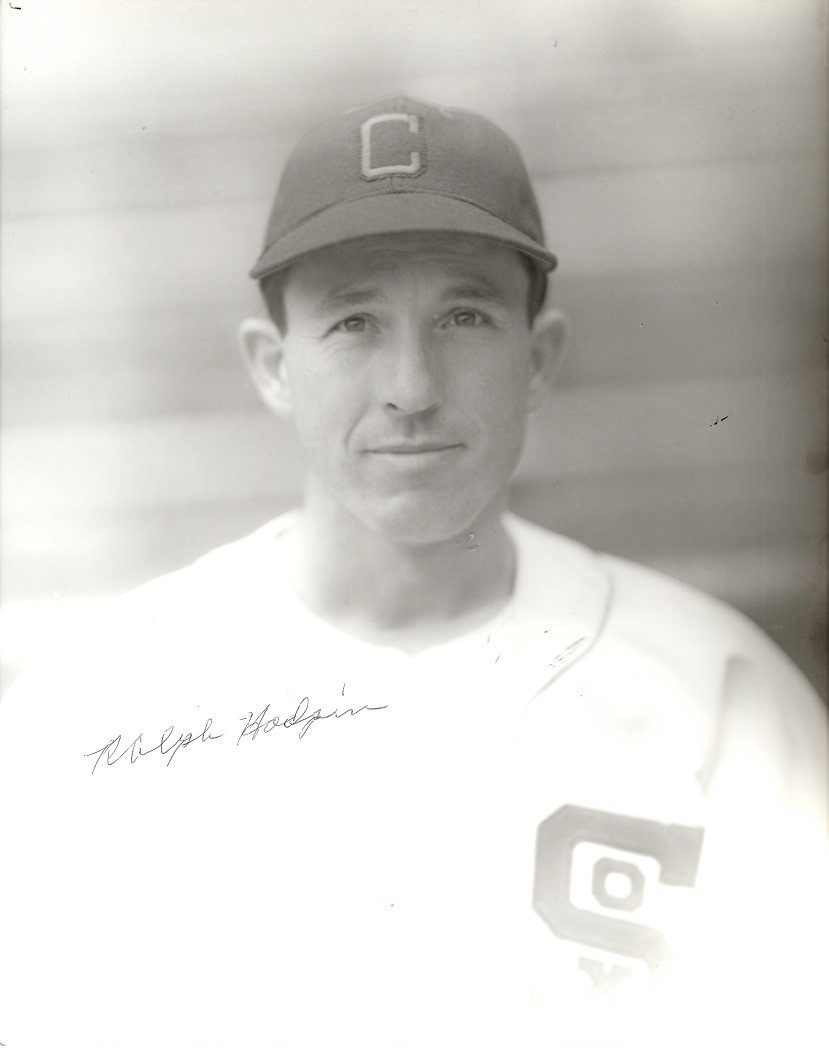 AUTOGRAPHED RALPH HODGIN  8X10 Chicago White Sox Photo