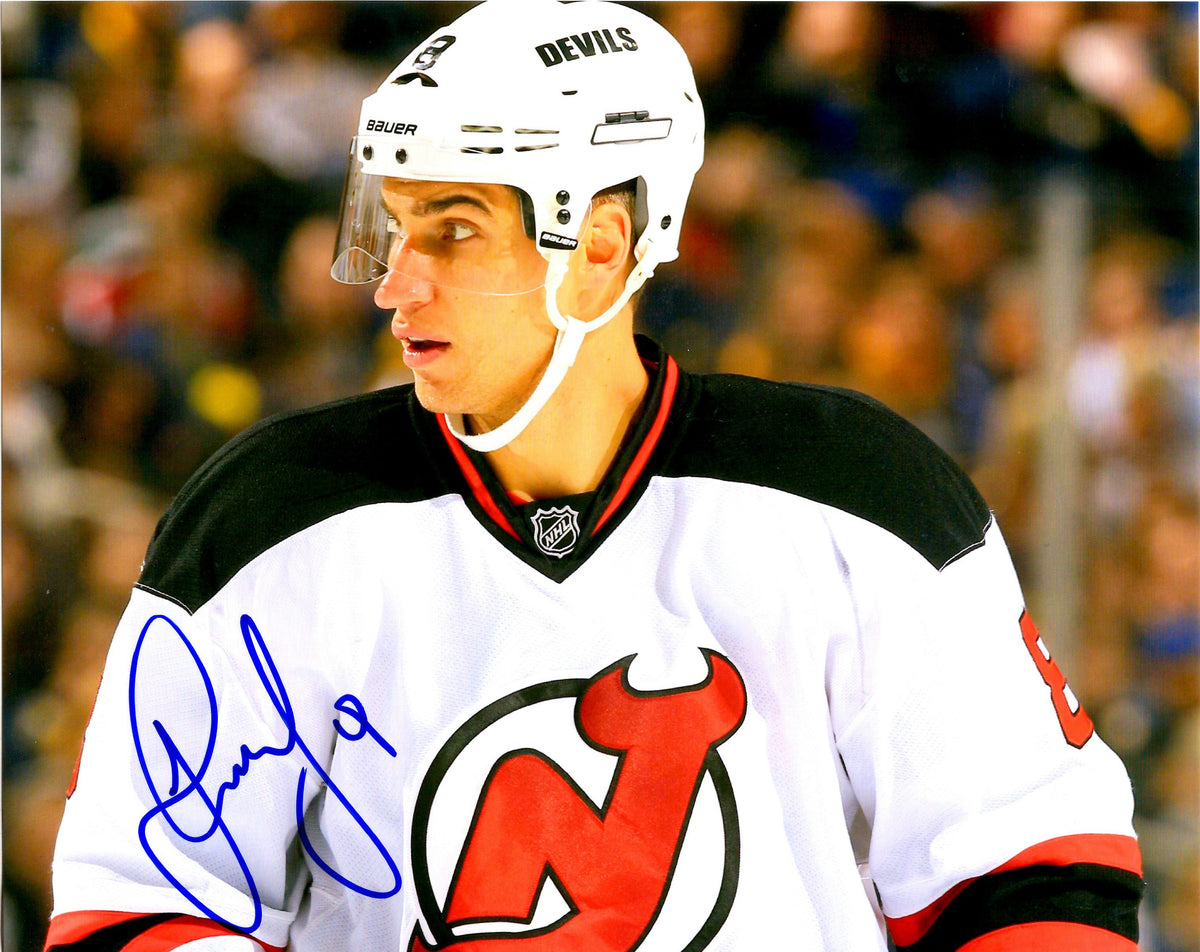 Autographed DAINIUS ZUBRUS 8X10 New Jersey Devils Photo