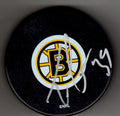 Autographed  TRAVIS GREEN Boston Bruins Hockey Puck
