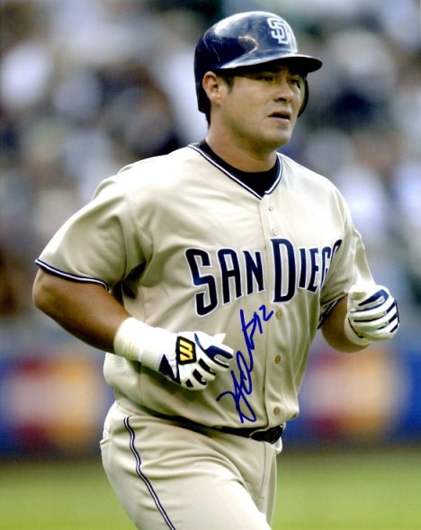 AUTOGRAPHED HUMBERTO QUINTERO 8X10 San Diego Padres photo