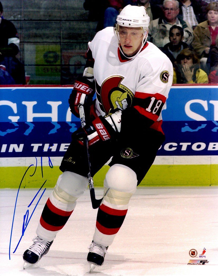 Autographed MARIAN HOSSA 8X10 Ottawa Senators photo
