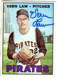 Autographed VERN LAW 1967 Topps Card
