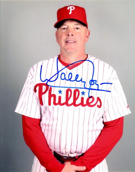 AUTOGRAPHED WALLY JOYNER 8X10 photo  Philadelphia Phillies