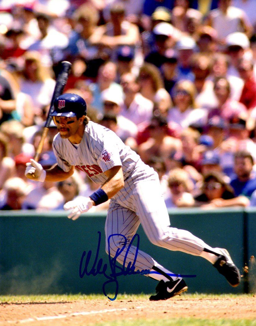 AUTOGRAPHED WALLY BACKMAN  8X10 Minnesota Twins photo