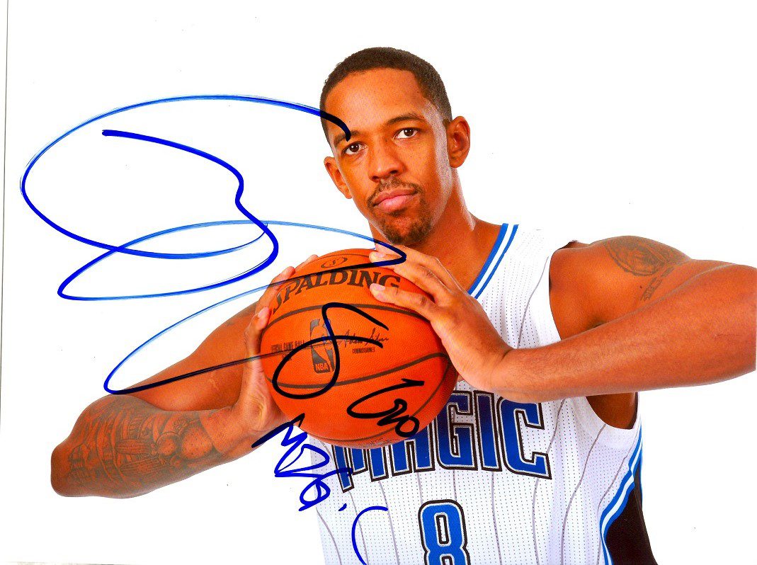 Autographed CHANNING FRYE 8X10 Orlando Magic Photo