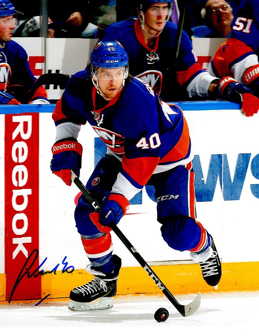 Autographed  MICHAEL GRABNER 8X10 New York Islanders Photo