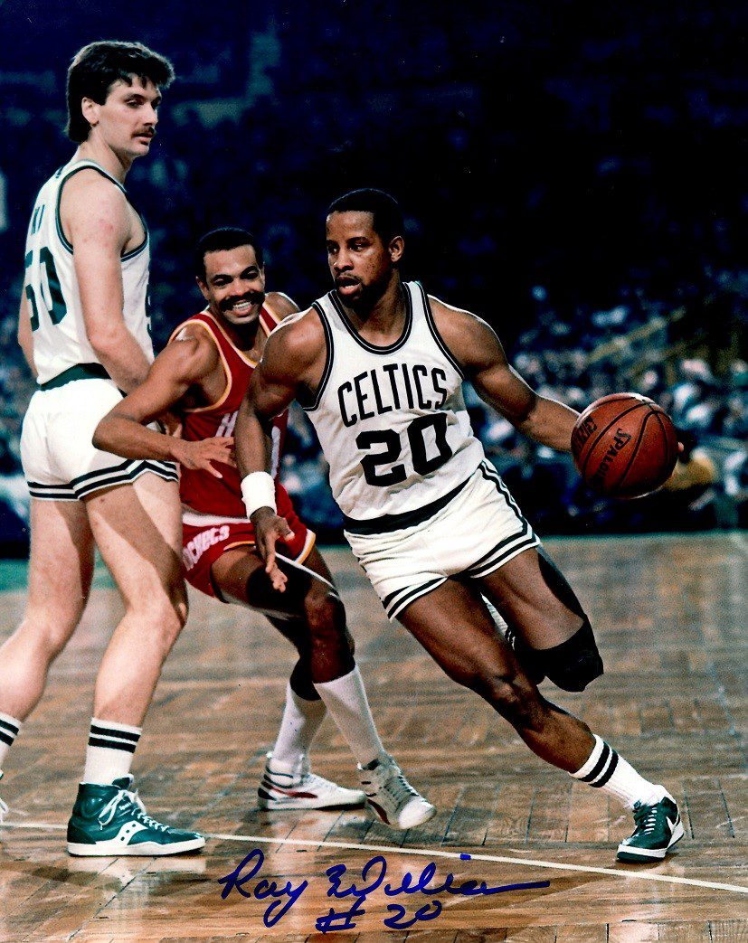 AUTOGRAPHED RAY WILLIAMS 8X10 Boston Celtics photo
