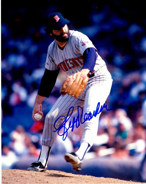 AUTOGRAPHED JEFF REARDON 8X10 Minnesota Twins photo