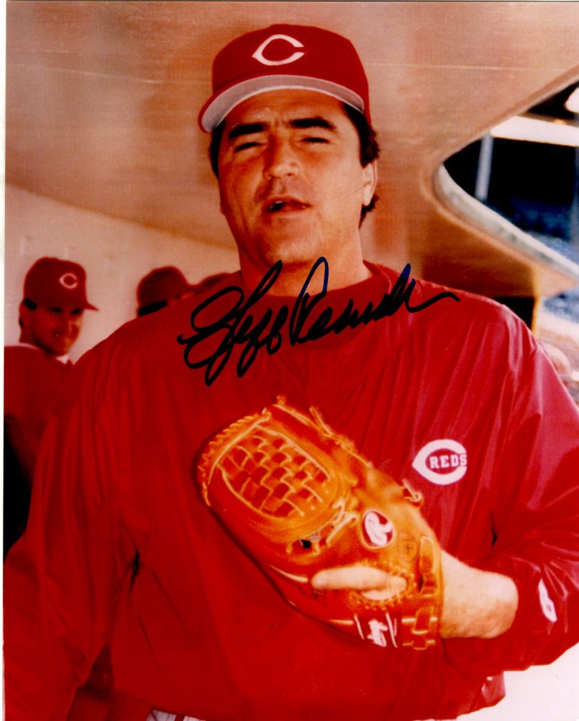 AUTOGRAPHED JEFF REARDON 8X10 photo  Cincinnati Reds