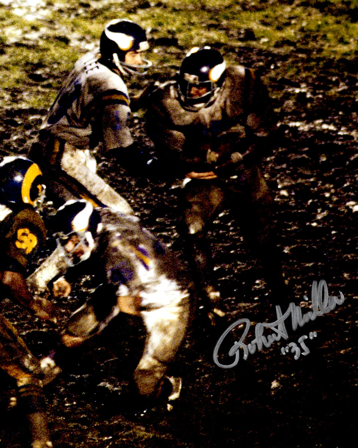 Autographed  ROBERT MILLER 8X10 Minnesota Vikings Photo