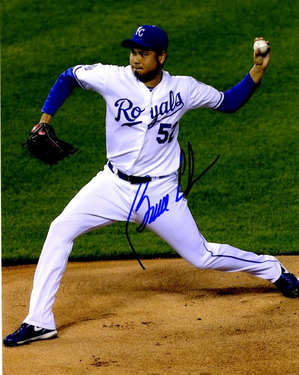 AUTOGRAPHED BRUCE CHEN 8X10 Kansas City Royals Photo