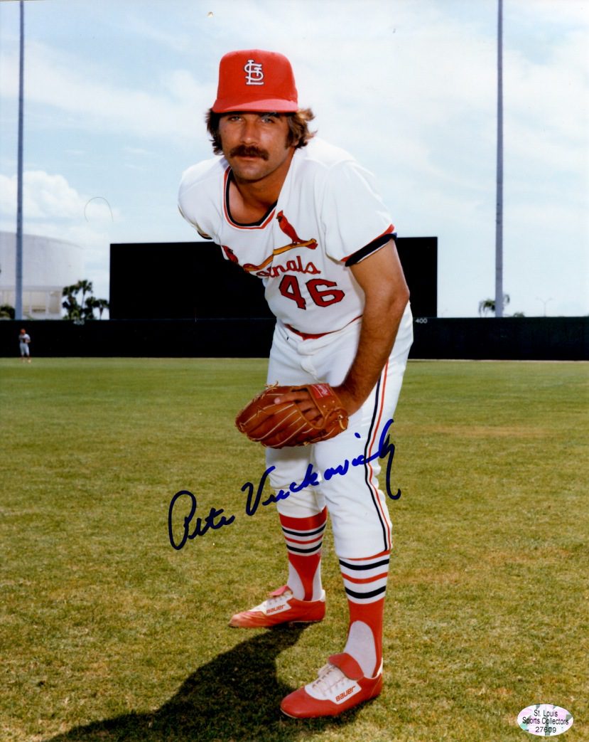 AUTOGRAPHED PETE VUCKOVICH 8X10 St. Louis Cardinals photo