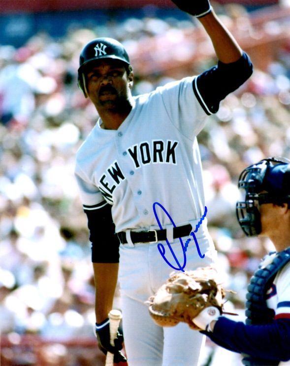 AUTOGRAPHED OMAR MORENO 8X10 New York Yankees Photo