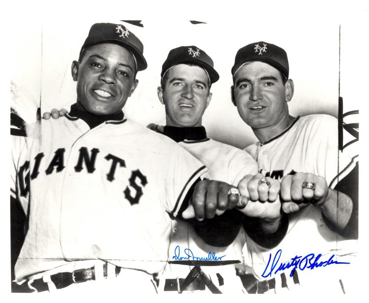 AUTOGRAPHED DON MUELLER & DUSTY RHODES 8X10  Giants Photo