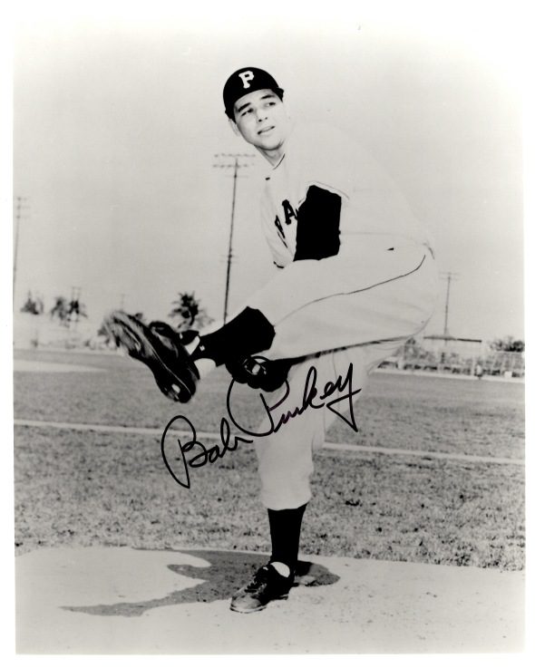 Autographed BOB PURKEY 8X10 Photo - Pittsburgh Pirates