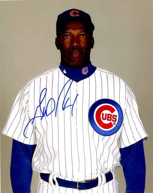 AUTOGRAPHED GERALD PERRY 8X10 Chicago Cubs Photo
