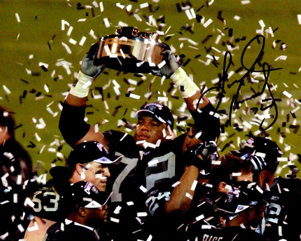Autographed  LINCOLN KENNEDY 8X10 Oakland Raiders photo