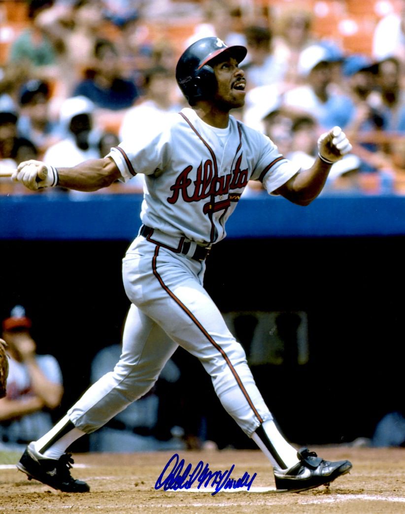 AUTOGRAPHED ODDIBE MCDOWELL 8X10 Atlanta Braves photo