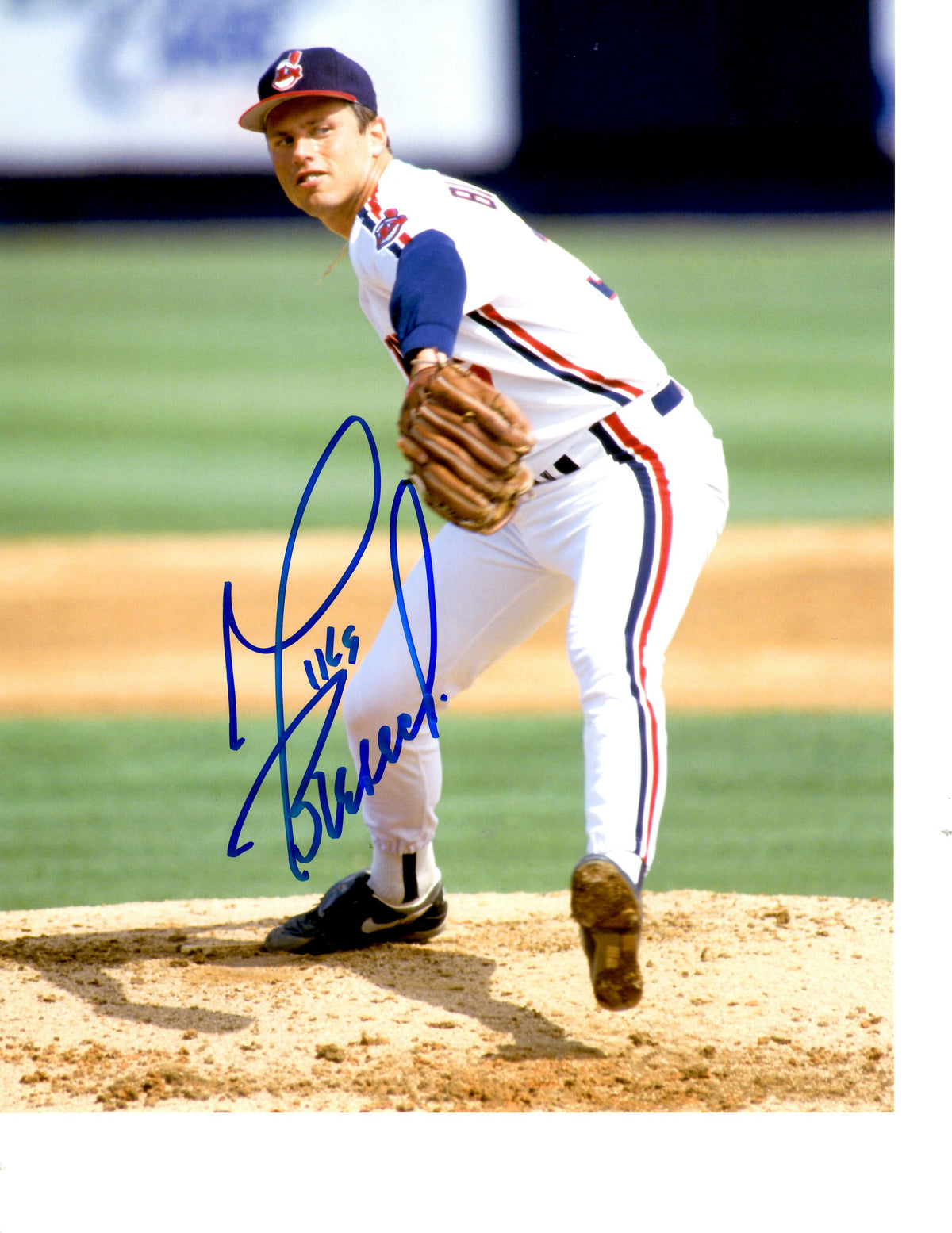 AUTOGRAPHED MIKE BIELECKI 8X10 Cleveland Indians Photo