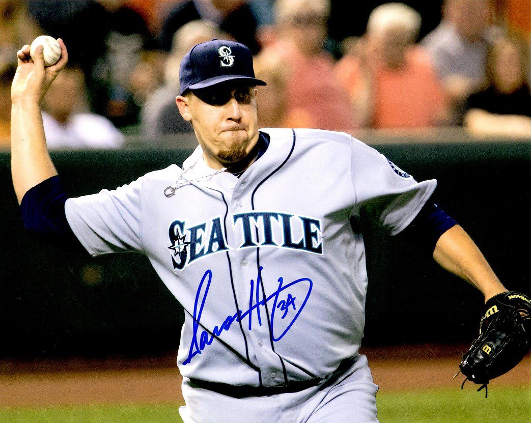 AUTOGRAPHED  AARON HARANG 8X10 Seattle Mariners Photo