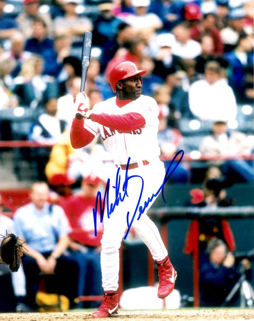AUTOGRAPHED MICHAEL DEVEREAUX 8X10 Texas Rangers Photo