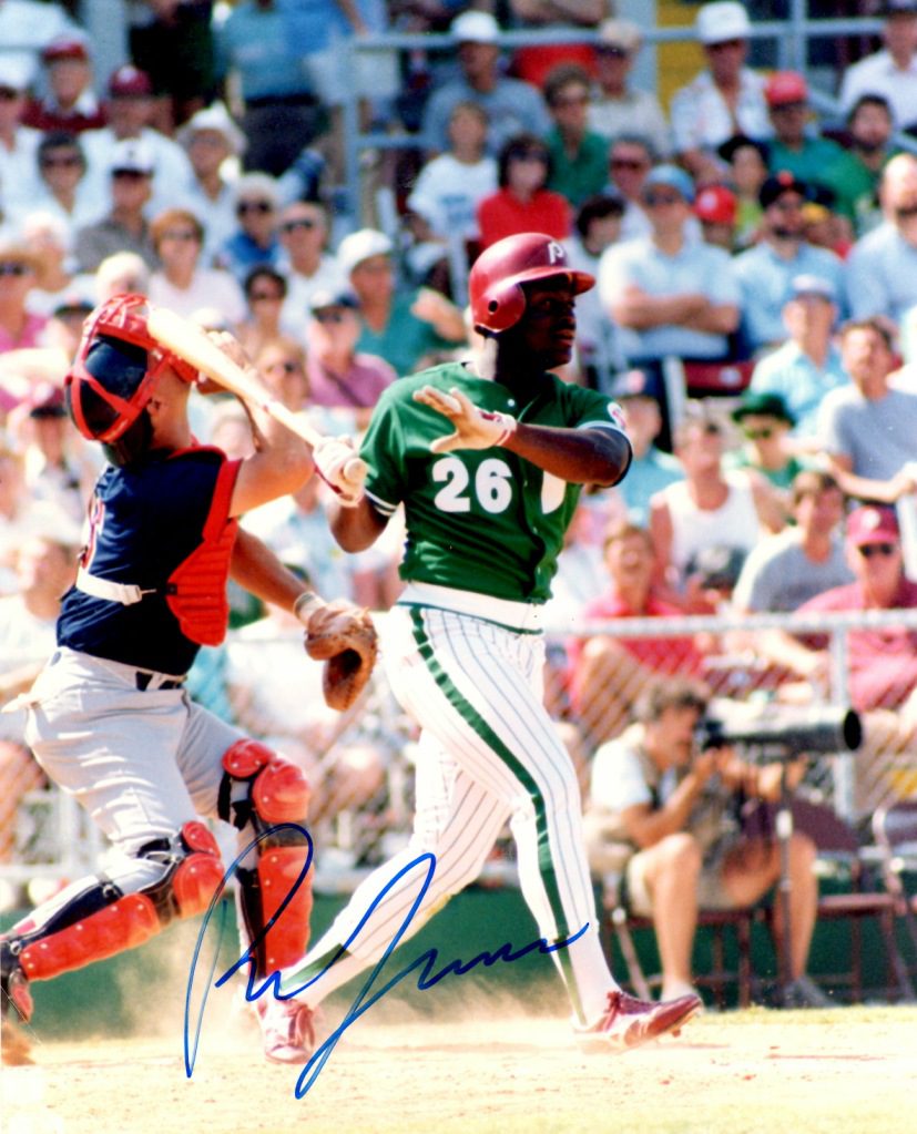 AUTOGRAPHED RON JONES photo  Philadelphia Phillies