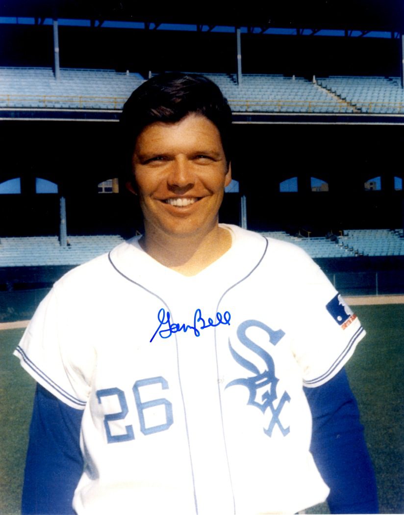 AUTOGRAPHED GARY BELL 8X10 Chicago White Sox Photo