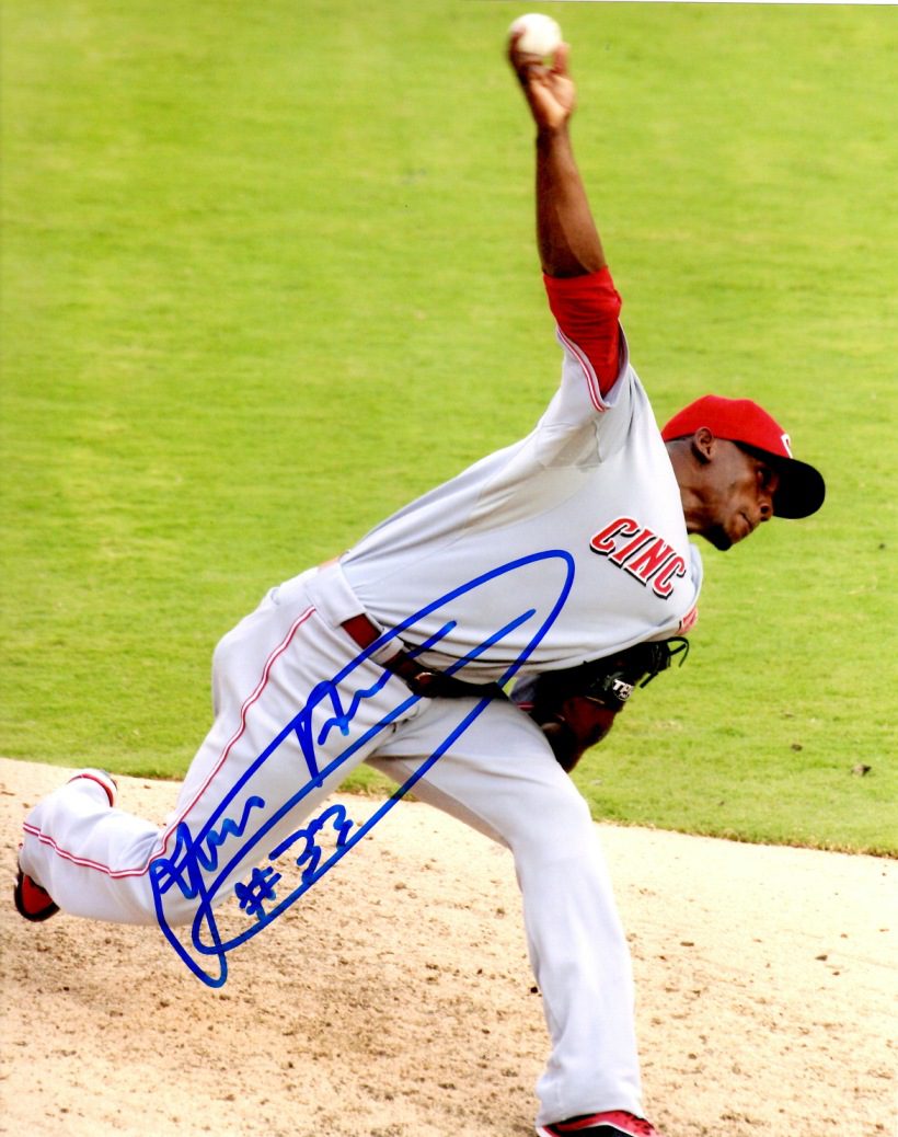 AUTOGRAPHED JOSE ARREDONDO 8X10 photo  Cincinnati Reds