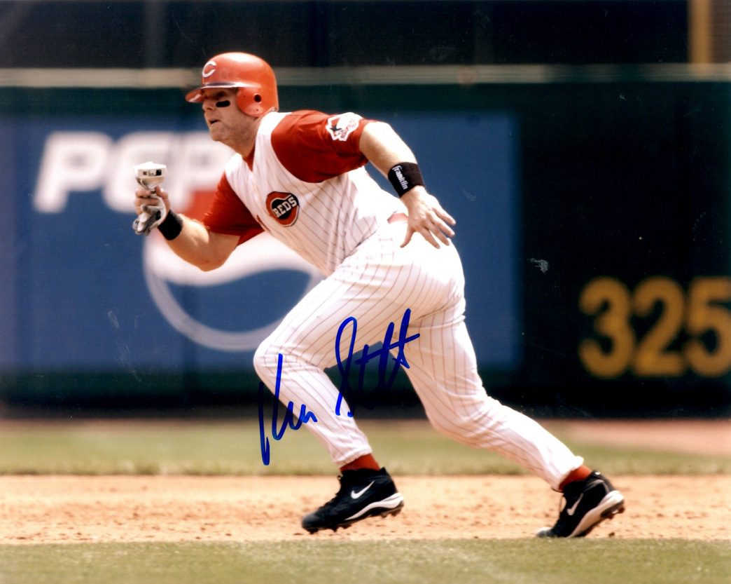 AUTOGRAPHED KELLY STINNETT 8X10 photo  Cincinnati Reds