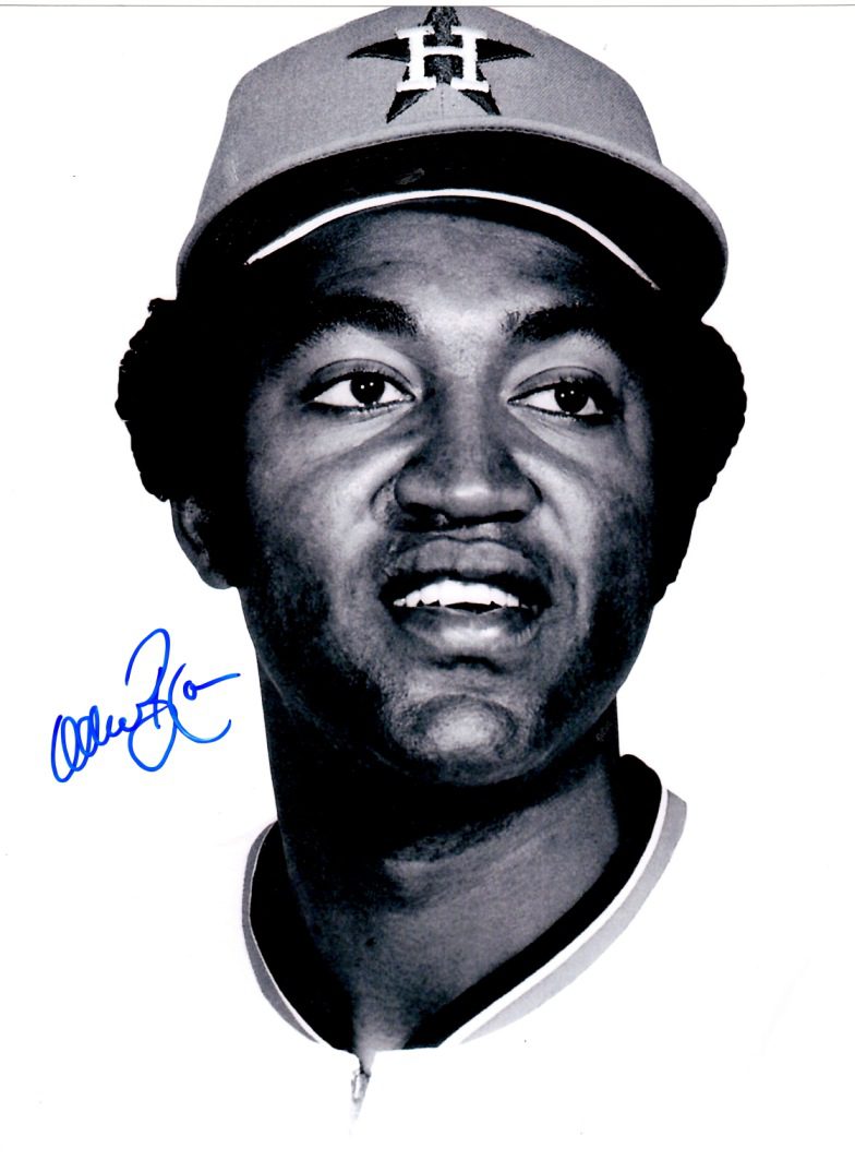 AUTOGRAPHED OLLIE BROWN 8X10 Houston Astros Photo