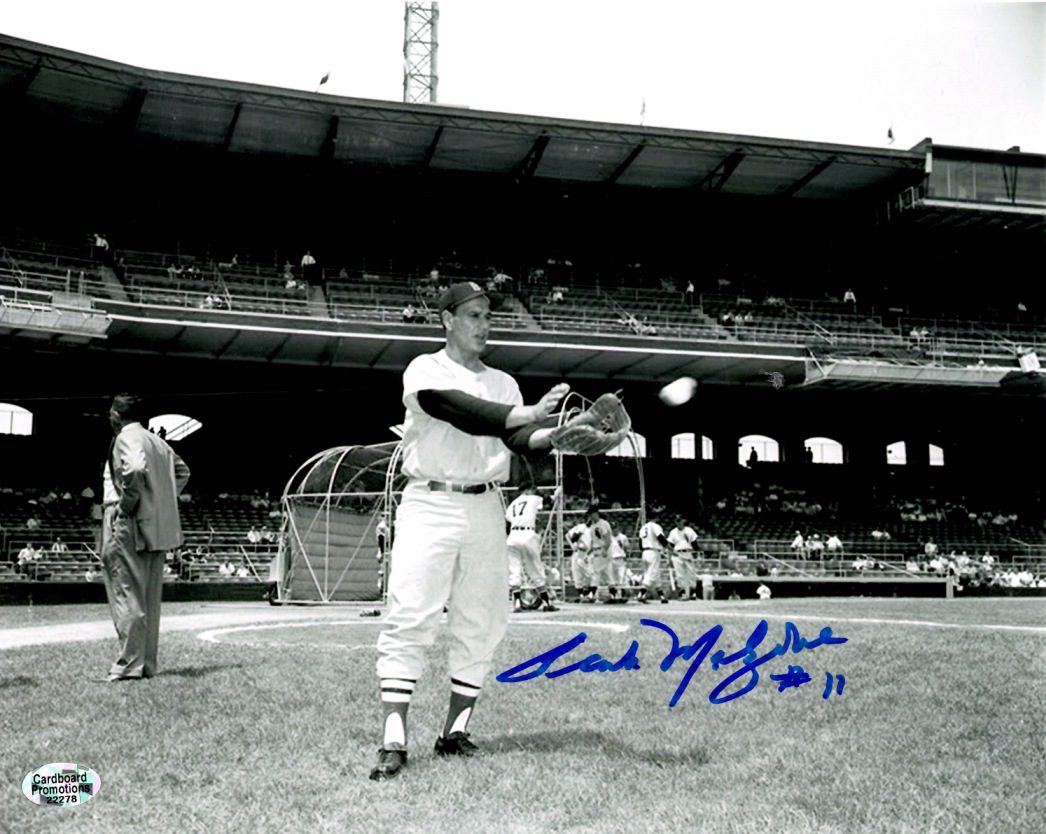 AUTOGRAPHED FRANK MALZONE 8X10  Boston Red Sox photo