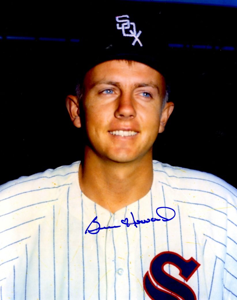 AUTOGRAPHED BRUCE HOWARD 8X10 Chicago White Sox Photo
