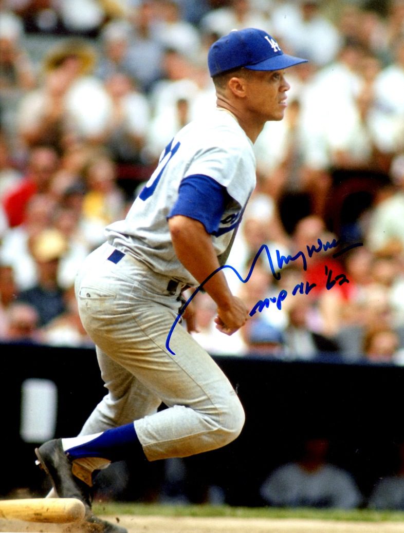 AUTOGRAPHED MAURY WILLS 8X10 Los Angeles Dodgers photo