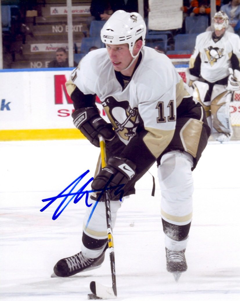 Autographed JORDAN STAAL 8x10 Pittsburgh Penguins Photo