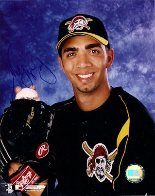 AUTOGRAPHED  photo NELSON FIGUEROA - Pittsburgh Pirates