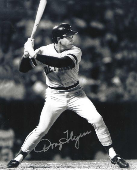 AUTOGRAPHED DOUG FLYNN 8X10 Detroit Tigers Photo
