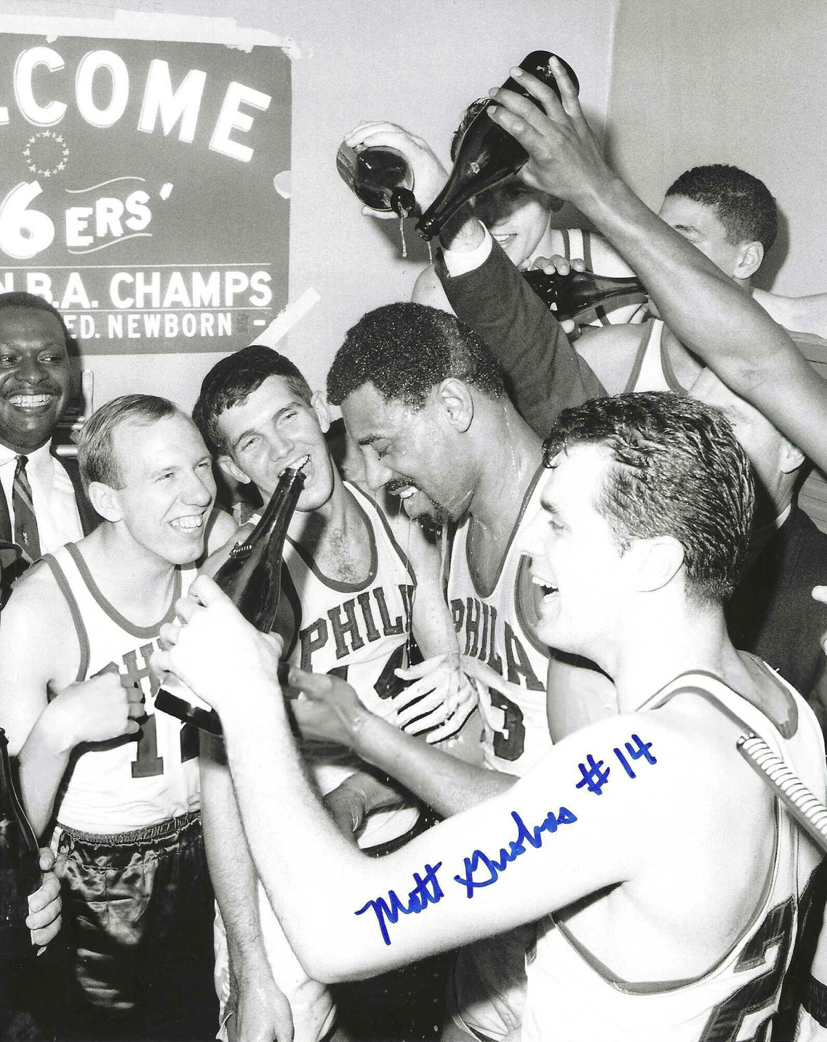 Autographed MATT GUOKAS 8X10 Philadelphia 76ers Photo