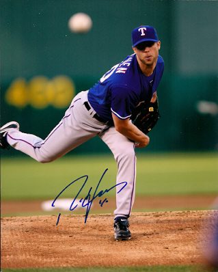 AUTOGRAPHED RICH HARDEN 8X10 Texas Rangers Photo