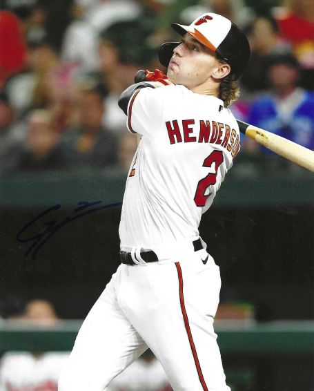 AUTOGRAPHED GUNNAR HENDERSON 8X10 Baltimore Orioles Photo