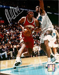 AUTOGRAPHED ALAN HENDERSON  Atlanta Hawks photo