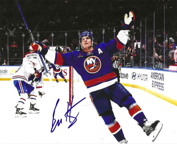 Autographed BO HORVAT 8X10 New York Islanders Photo