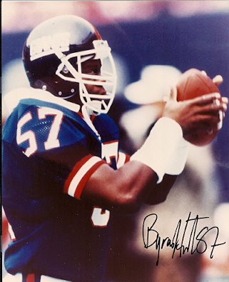 Autographed BYRON HUNT New York Giants photo