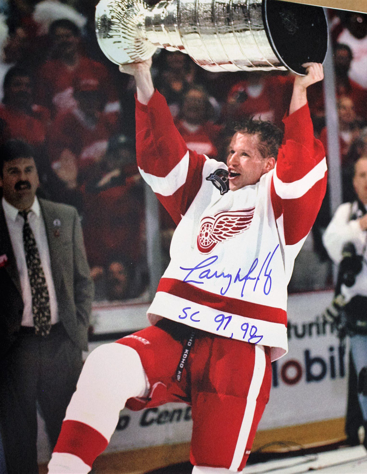 Autographed Larry Murphy 11x14 Detroit Red Wings Photo with COA
